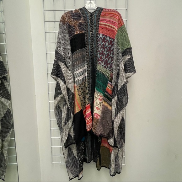 NWT Caroline Patchwork Poncho By Cecilia Prado for Anthropologie - autumn shawl - Picture 6 of 8